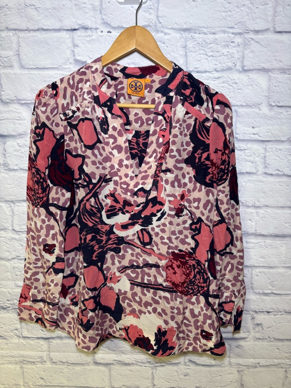 Tory Burch Blouse Women's Cheetah Pink Floral 100%  Silk Boho Lagenlook Size 6